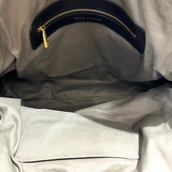 👜 Marc Jacobs Bag - Luxury Handbag Giveaway - Picture 8 of 9